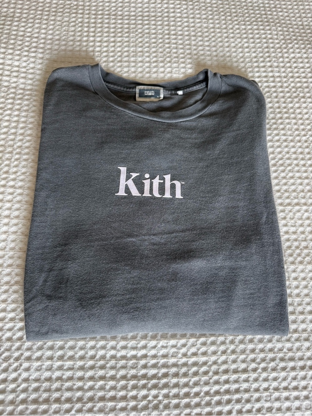 Like new KITH Gray Longsleeve shirt Kith logo center charcoal grey Kith NY Knick